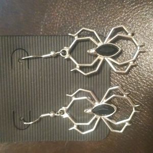 Spider Earrings NWOT